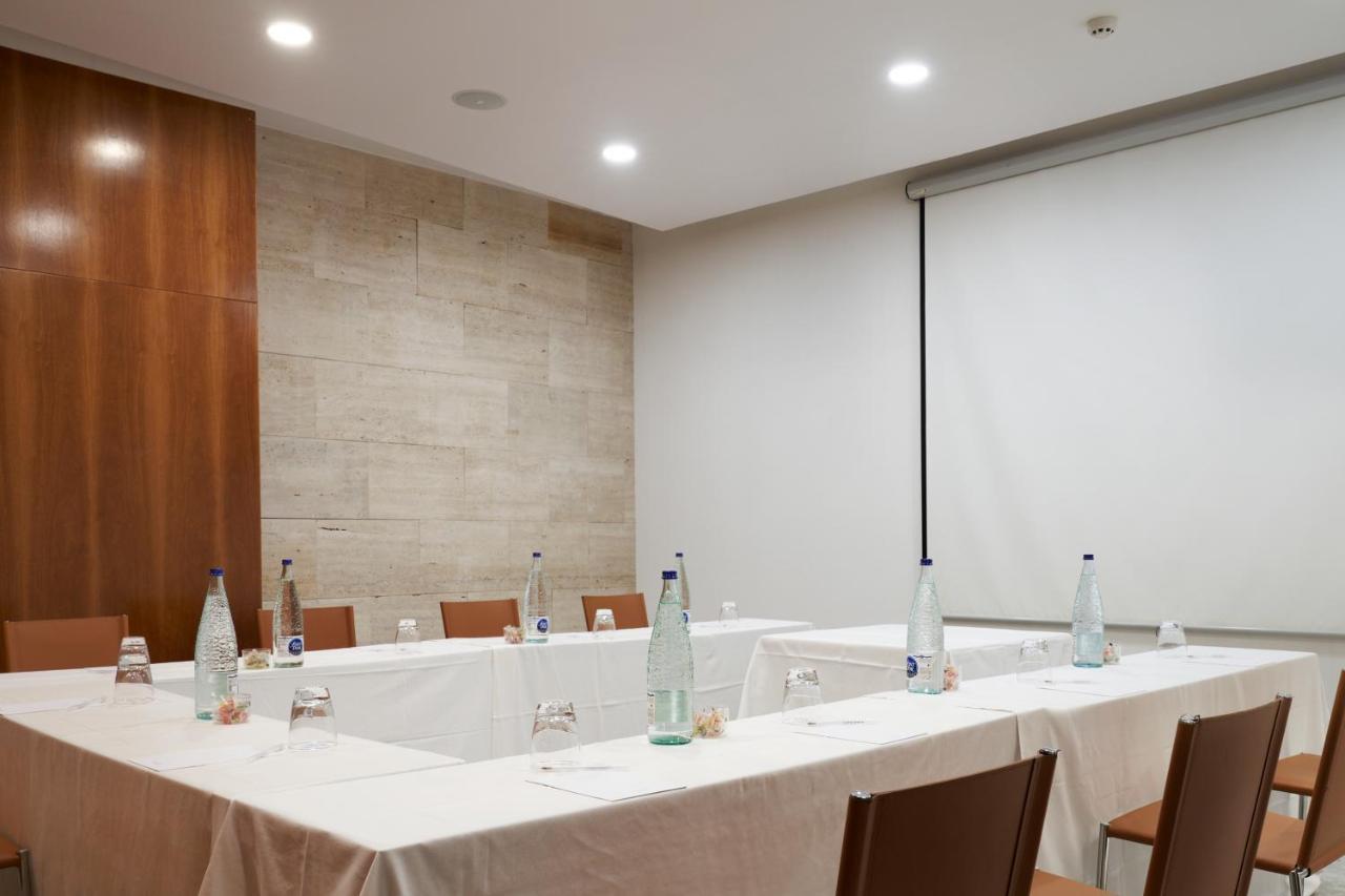 Catalonia Bristol Otel San Andrés de la Barca Dış mekan fotoğraf